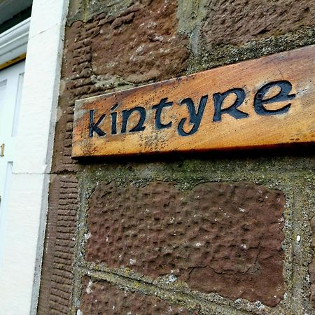 Pretty Ground Cottage In Comrie Exterior foto