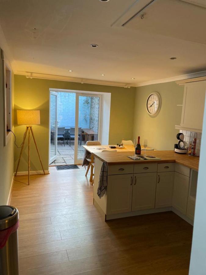 Pretty Ground Cottage In Comrie Exterior foto