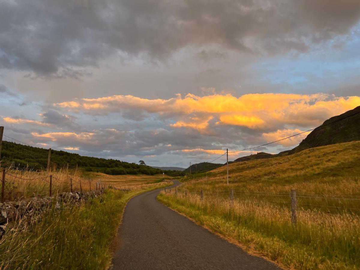 Pretty Ground Cottage In Comrie Exterior foto